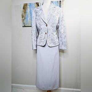 JOHN MEYER Women 2PC Gorgeous Gray Floral  Skirt Suit Size 12